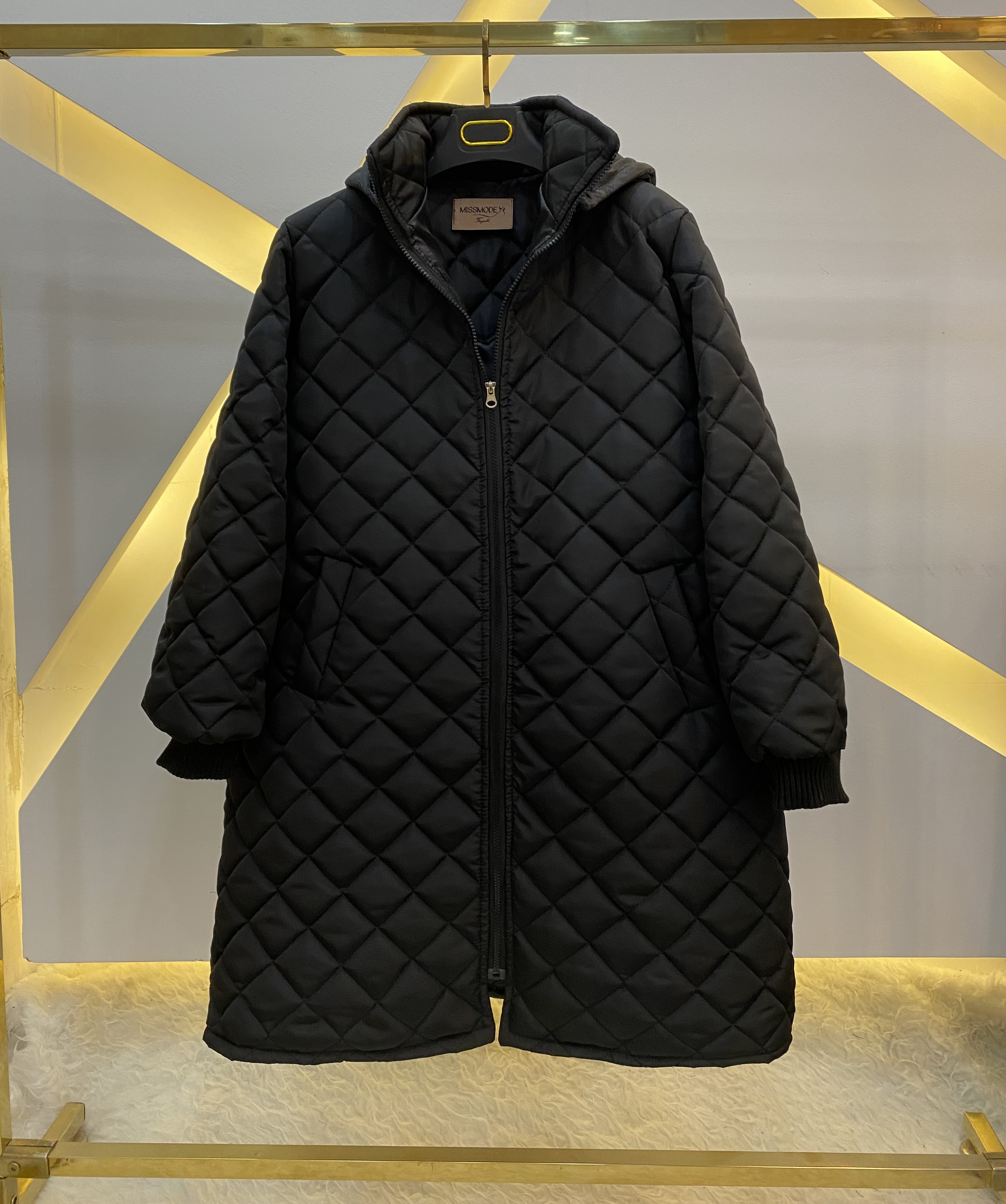 کاپشن الماس